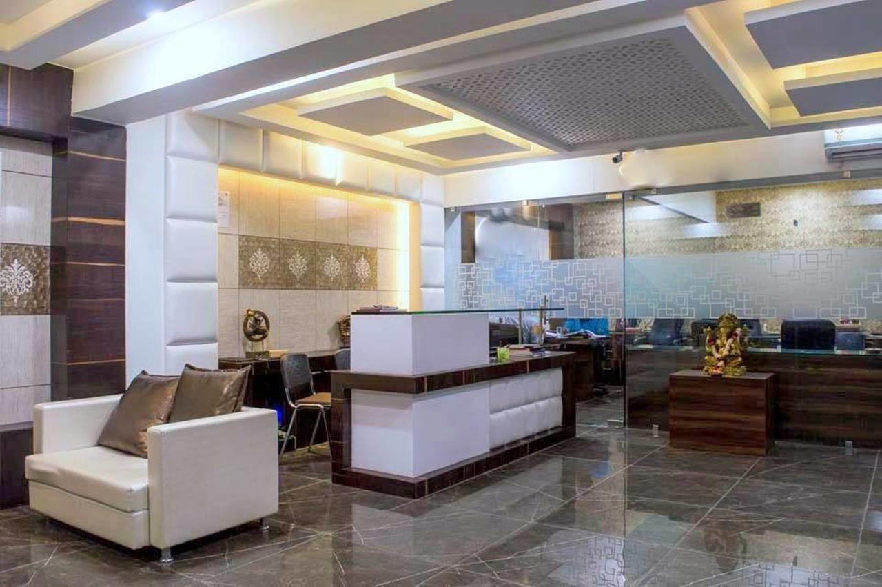 Hotel Tilak Bhopal Ngoại thất bức ảnh